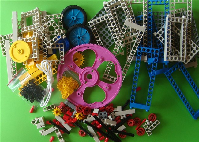Gigo 7321 Build cars with gears Gigo 7321 Build cars with gears
