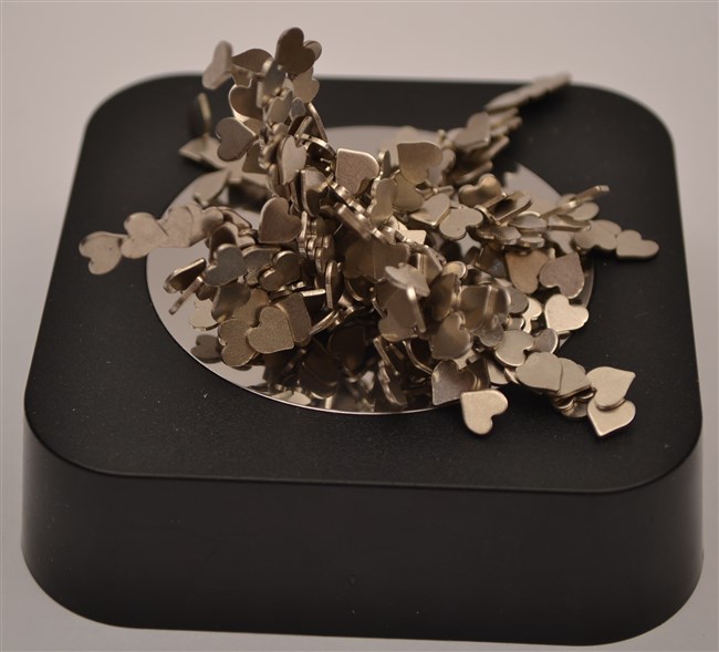 Hearts on a powerful magnet Hearts on a powerful magnet