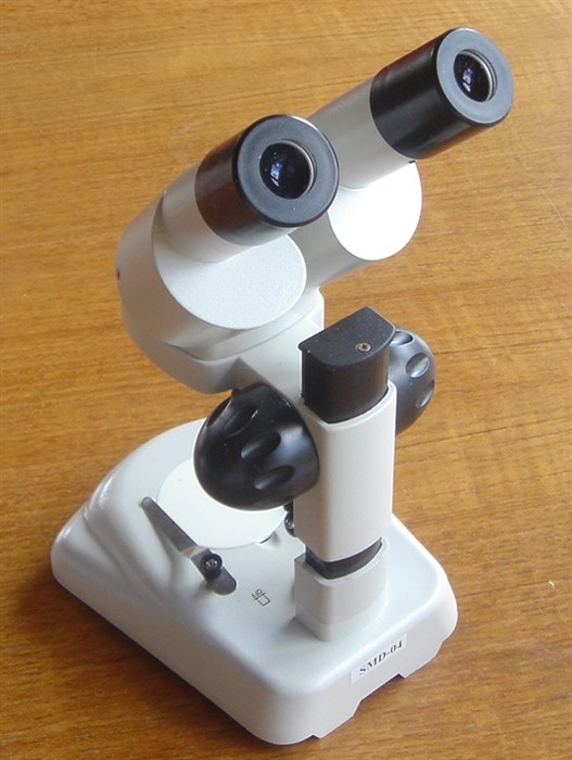 Stereo Microscope / stereo magnifier with LED light, 20x Stereo Microscope / stereo magnifier with LED light, 20x
